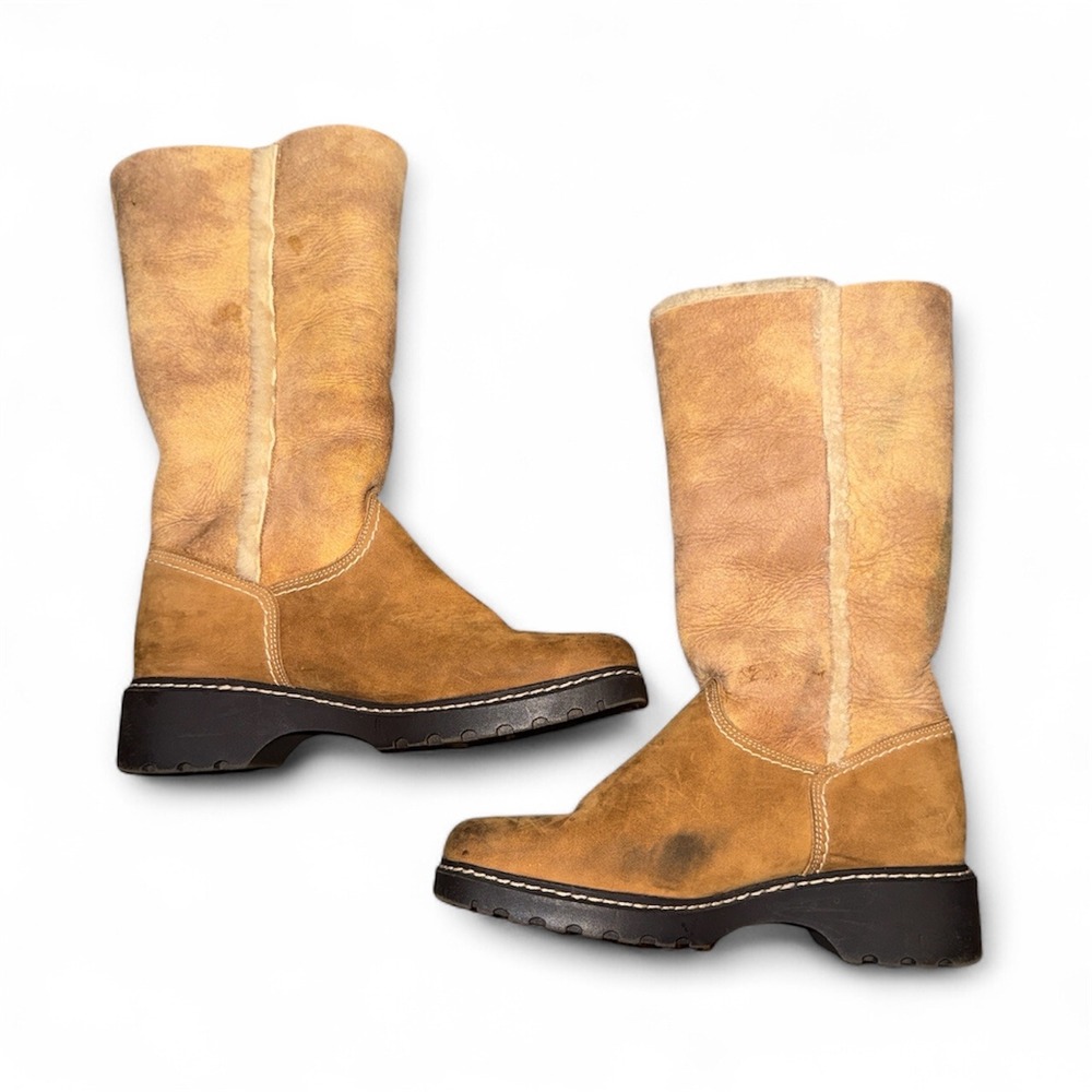 La Canadienne Shearling Lined Boots